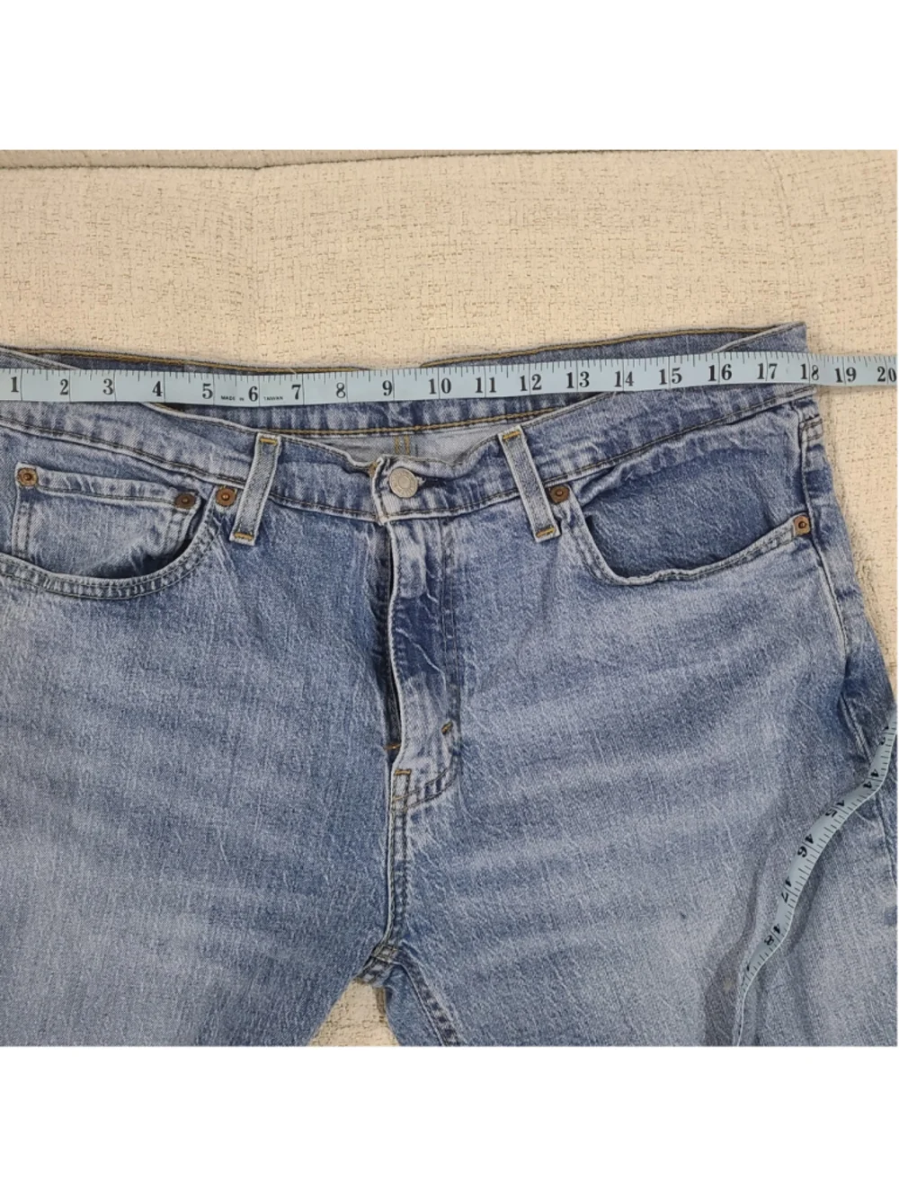 Levis 541 Athletic Taper Fit Jeans Mens 34x30 Blue Medium Wash Stretch Flex